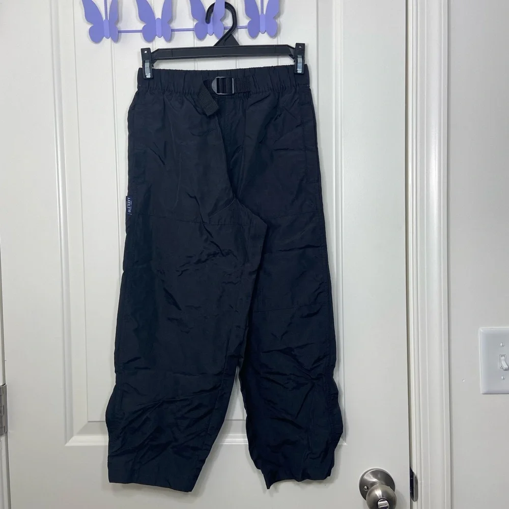 NWOT Old Navy kid’s black adjustable waist belted snow pants outside play size 7